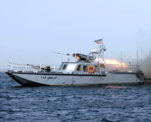 İran, Devrim Muhafızları'nı terör listesine alan ABD’ye tepki gösterdi