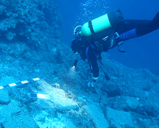 3 bin 600 yıllık batıkta 74 adet bakır külçe bulundu