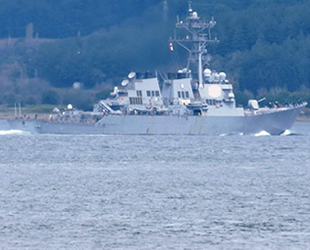 'USS Ross' isimli ABD savaş gemisi, İstanbul Boğazı’ndan geçti