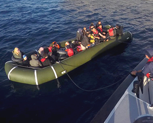 Bodrum’da lastik botta 41 düzensiz göçmen yakalandı