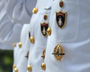 FETÖ’nün Deniz Kuvvetleri'ndeki 'mahrem imamı' yakalandı