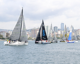 Kadıköy’de yelkenler bu kez ‘Hayat’ için açıldı