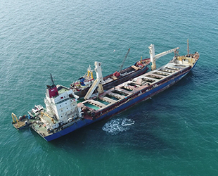 ‘Natalia’ isimli kargo gemisi, aylardır kurtarılmayı bekiliyor