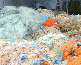 Kaçak avlanan balıkçılara ait 45 bin metre ağ ele geçirildi