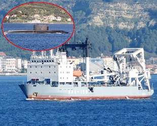 Rus denizaltısı ve askeri kurtarma gemisi, Çanakkale Boğazı'ndan geçti