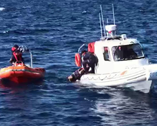 Yüzerek İstanköy Adası’na geçmeye çalışan göçmeni Sahil Güvenlik kurtardı