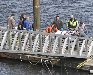 ABD'de iki deniz uçağı havada çarpıştı: 5 ölü, 10 yaralı