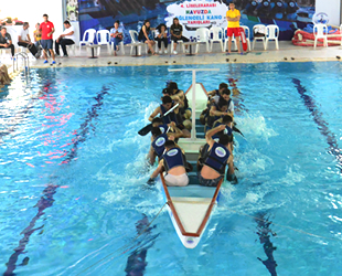 Sarıyer Belediyesi Liselerarası Havuzda Eğlenceli Kano Yarışları sona erdi