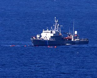 Ege Denizi'nde göçmenleri taşıyan bot battı: 6 ölü