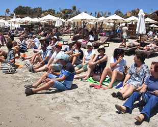 Çeşme’de ‘Plajımızı Geri İstiyoruz’ eylemi yapıldı