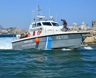 'Duru' isimli Türk teknesi, Yunanistan'da durduruldu: 2 gözaltı...