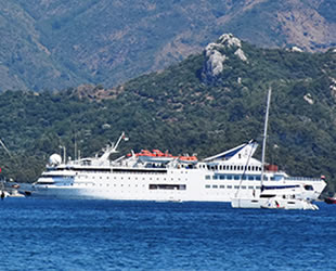 Orient Queen isimli kruvaziyer gemisi, Marmaris’e geldi