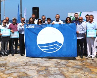 Kuşadası’nın 2019 yılı ‘Mavi Bayrak’ları dalgalanmaya başladı