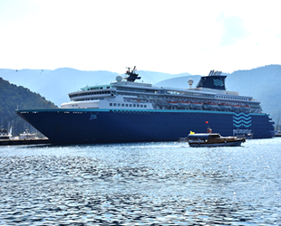 ‘Horizon’ isimli kruvaziyer gemisi Marmaris Limanı’na yanaştı