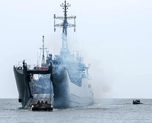 ‘ORP Gniezno’ isimli Polonya savaş gemisi, tatbikat sırasında yara aldı