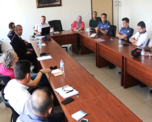 Altınova’da yasak su ürünleri avcılığı masaya yatırıldı