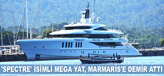 ‘Spectre’ isimli mega yat, Marmaris’e geldi