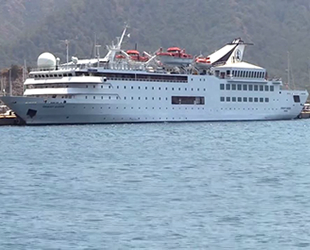 ‘Orient Queen’ isimli kruvaziyer gemisi, Marmaris'e geldi
