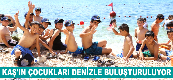 Kaş’ın çocukları denizle buluşturuluyor