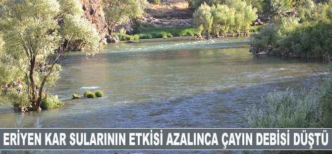 Eriyen kar sularının etkisi azalınca Habur Çayı debisi düştü