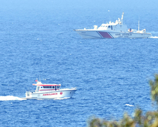 Bodrum'da düzensiz göçmenleri taşıyan tekne battı
