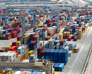 İzmir Körfezi’nde elleçleme kapasitesinin 150 milyon tona çıkarılması hedefleniyor