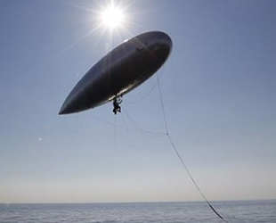 Yunanistan, Ege'deki düzensiz göçmenleri zeplinle gözetleyecek