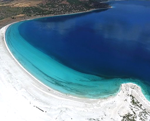 Salda Gölü’ne yapılacak Millet Bahçesi ihalesinin iptali için dava açıldı