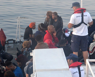 Ayvalık’ta 49 düzensiz göçmen yakalandı