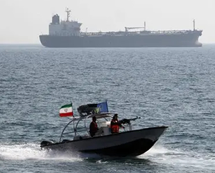 İran, kaçak yakıt taşıyan bir tankere daha el koydu
