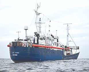 İtalya, karasularına girmek isteyen gemilere kısıtlama getirdi