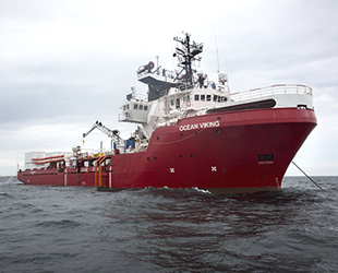 Düzensiz göçmenler kendi imkanlarıyla Lampedusa'ya ulaştı