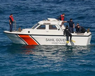 İzmir’de teknesini terk etmeyen kaptan hayatını kaybetti