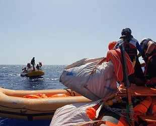 Akdeniz'de 85 düzensiz göçmen kurtarıldı