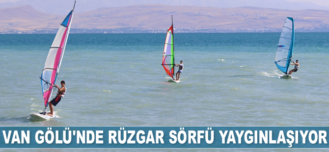 Van Gölü’nde rüzgar sörfü yaygınlaşıyor