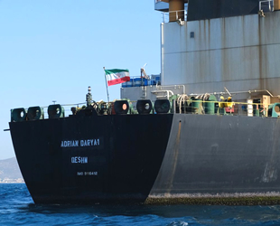 İran, alıkonulan tankeri için tazminat talep etti