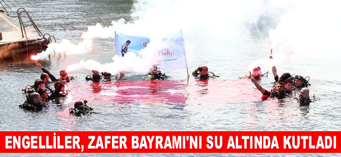 Engelliler, Zafer Bayramı’nı su altında kutladı