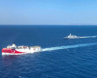 MTA Oruç Reis Gemisi’ne Doğu Akdeniz yolunda fırkateynlerle hücumbotlar refakat ediyor
