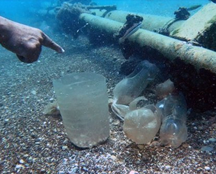 Antalya'da denizin dibi çöplüğe döndü