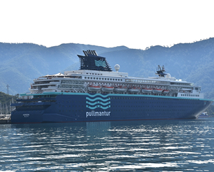 ‘Horizon’ isimli yolcu gemisi, Marmaris’e geldi