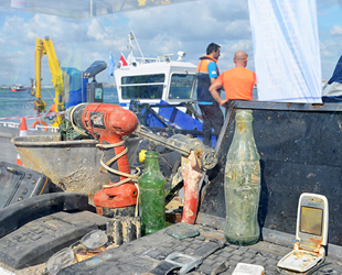 Dünya Temizlik Günü’nde Kadıköy İskelesi’nde su altı temizliği yapıldı
