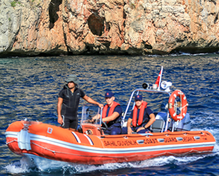 Dalgıçlar, Akdeniz foku yaşam alanlarını inceledi