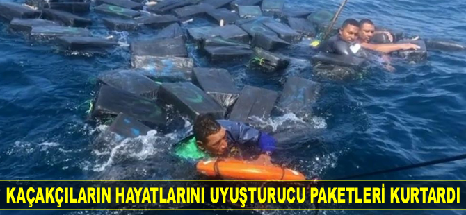 Kolombiya'da batan geminin mürettebatı uyuşturucu paketleriyle kurtuldu