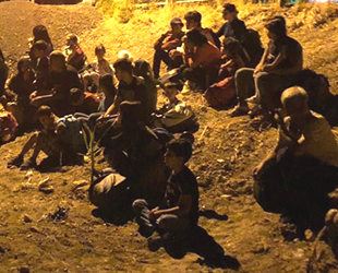 Ayvalık’ta 132 düzensiz göçmen ve 1 organizatör yakalandı