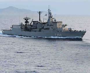 ‘HS Elli’ (F450) isimli Yunan savaş gemisi, Semadirek Adası’nda karaya oturdu