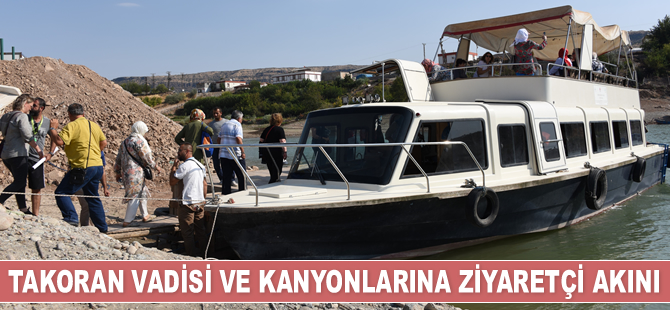 Takoran Vadisi’nde tekne turları yoğun ilgi görüyor