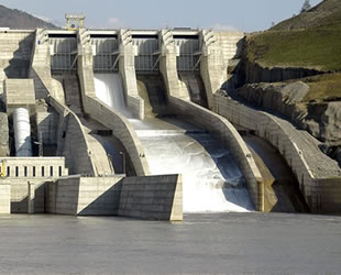 Çoruh Nehri'ndeki 4 baraj, ekonomiye 6,8 milyar liralık katkı sağladı