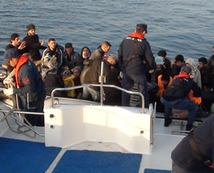 Çeşme'de 314 düzensiz göçmen yakalandı