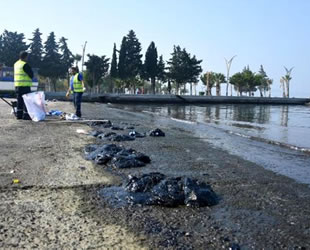 Aliağa'daki petrol sızıntısıyla ilgili balıkçılara uyarı geldi