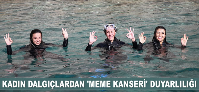 Kadın dalgıçlar, ‘meme kanseri’ne dikkat çekti